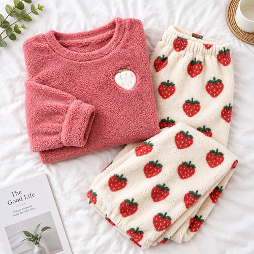 Women's Plus Size Fluffy Strawberry Pajama Set